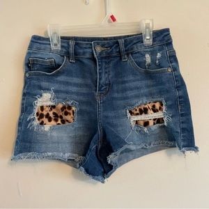JUDY BLUE Leopard Patch High Waist Frayed Cut Off Shorts Size S